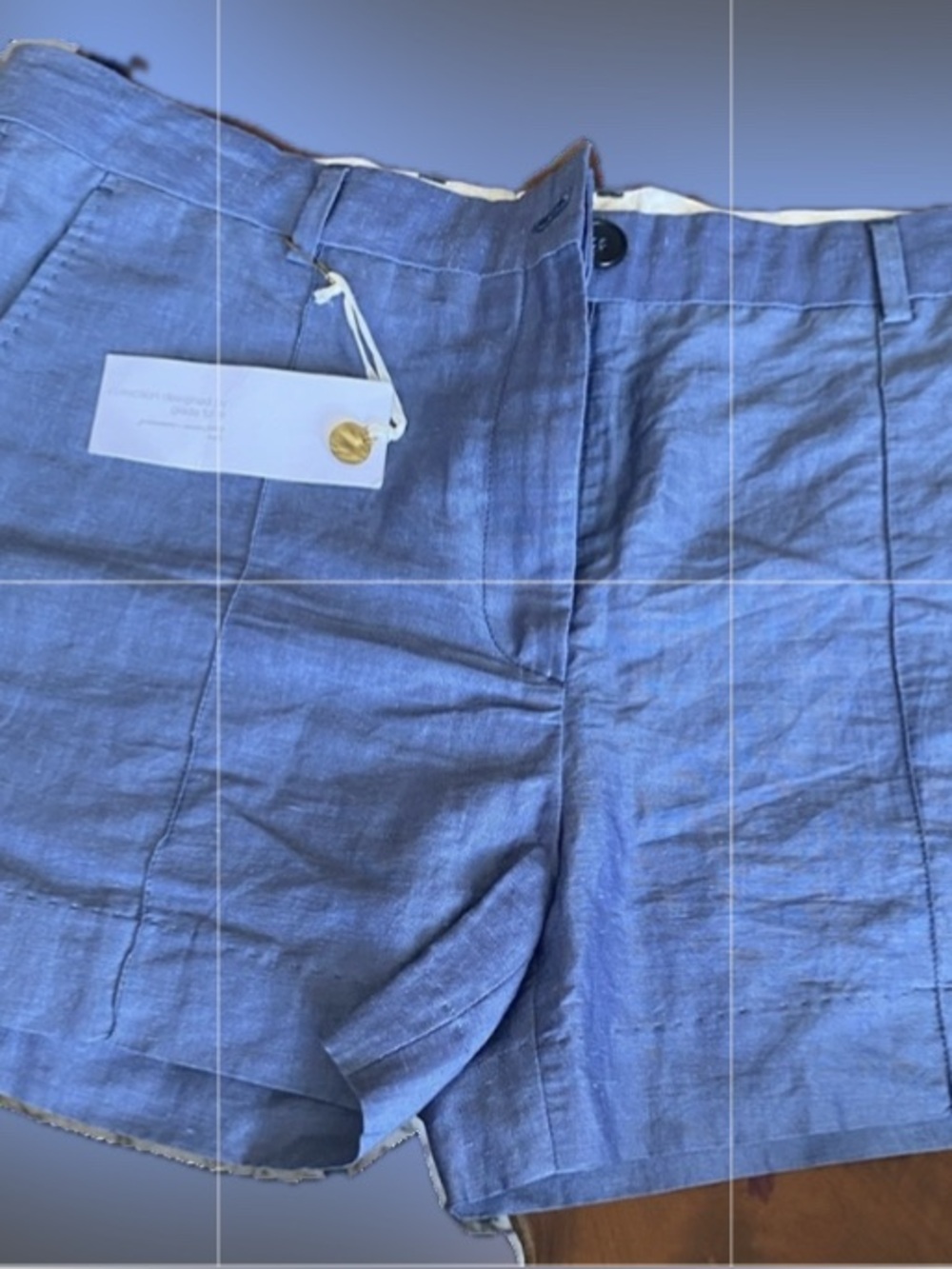 Light Blue Women's Tailored Linen-Blend Shorts